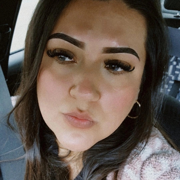 Meet your Posher, Cindy - Picture 7 of 16